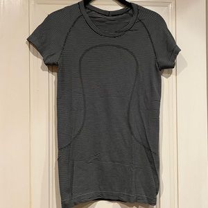 Lululemon Swiftly Tech Short Sleeve